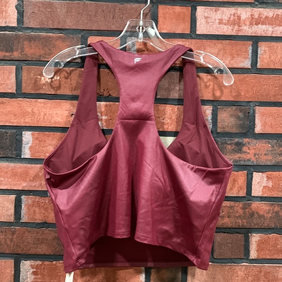 Fabletic Anywhere Shine Built-In Bra Tank - Picture 7 of 9